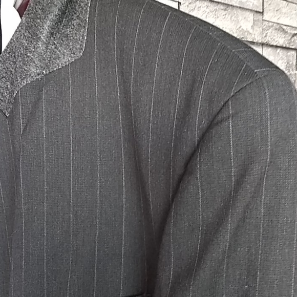 CLASSIC J.RIGGINS WIDE PINSTRIPE BLAZER - Picture 3 of 8
